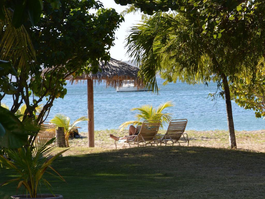 נוויס Oualie Beach Resort מראה חיצוני תמונה