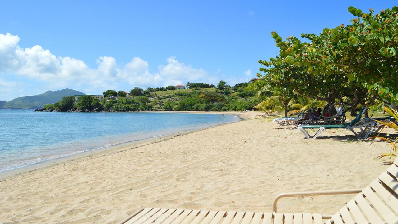 נוויס Oualie Beach Resort מראה חיצוני תמונה